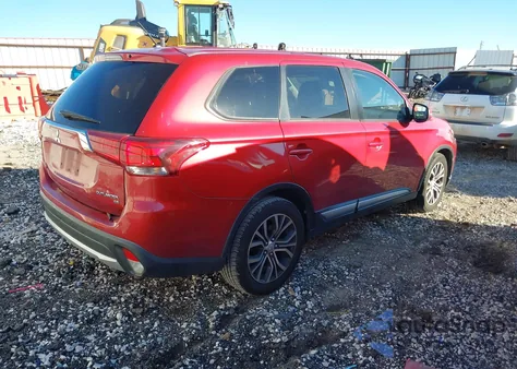 2016 Mitsubishi Outlander Se z USA, uszkodzony, nr VIN JA4AD3A30GZ052389
